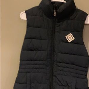 Hollister navy vest with fuzzy interior size M